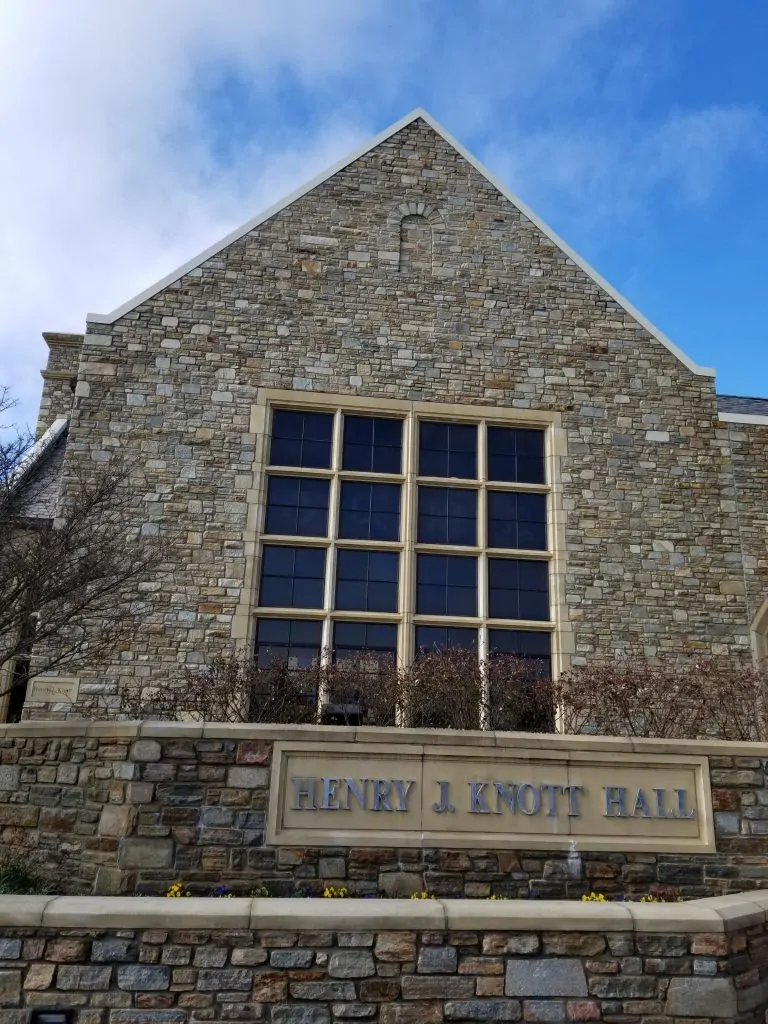 Front view of academic building after window washing provided by school cleaning services in Maryland.